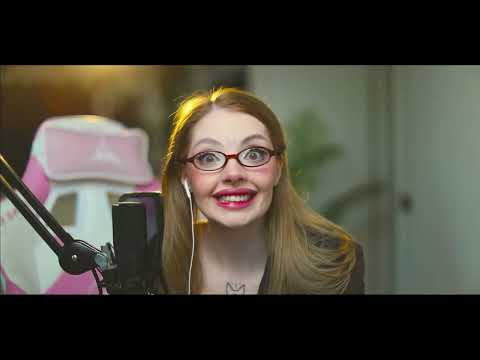 Видео: Смотрим "Большие девочки" 1 серия