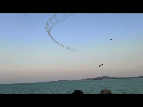 Видео: Авиошоу в Бургас от Румънските ни приятели 🚨🛫🙏