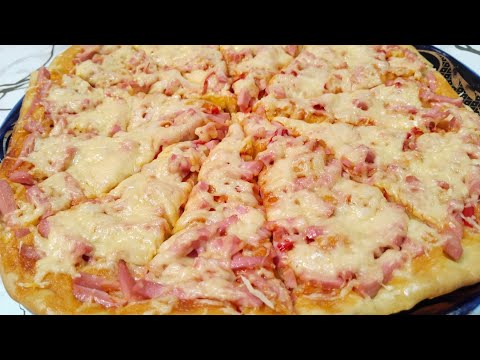 Видео: Домашняя пицца без раскатки теста — просто заливаю и пеку!