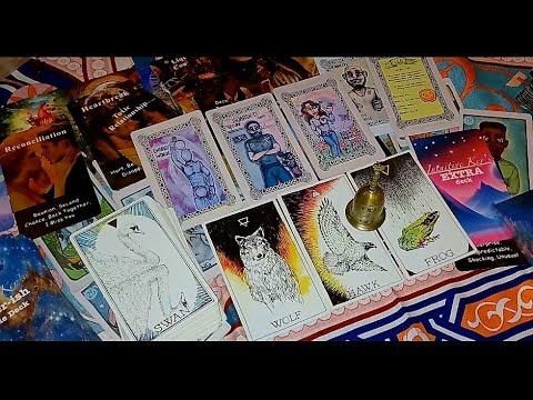 Видео: Вас защищают от этого волка в овечьей шкуре. (Гадание на Таро)