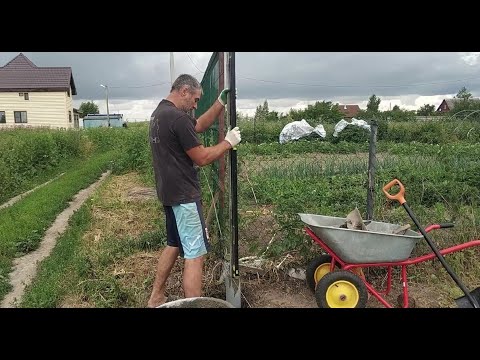 Видео: Как я устанавливаю столбы для забора.