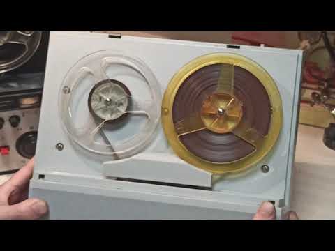 Видео: Романтик -3 Портативный (носимый) катушечный магнитофон. 1968 год.
