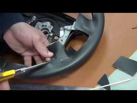 Видео: Изготовление выкройки на руль авто. Мастер класс 2 метод.