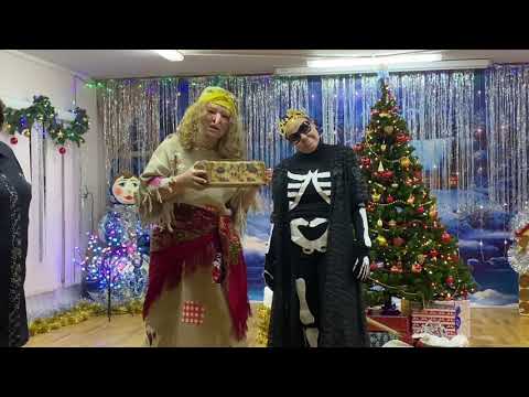Видео: Новый год 2020 средняя группа