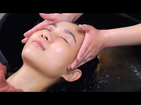 Видео: ASMR Китайская процедура для кожи головы | Избавление от перхоти