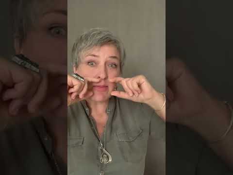 Видео: Пухлые губы, лифтинг лица всего за 2 минуты. Упражнение «Прищепка».