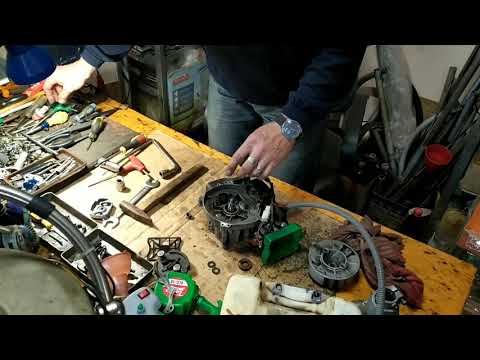 Видео: Бензокоса. Замена сальников коленвала.