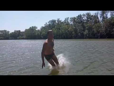 Видео: Мои прыжки с мостика в воду. Разные прыжки