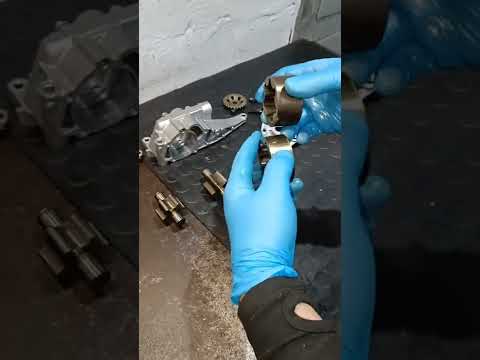 Видео: Отличие масленных насосов Mercedes m272 от m273 🔧 Отличие есть☝️