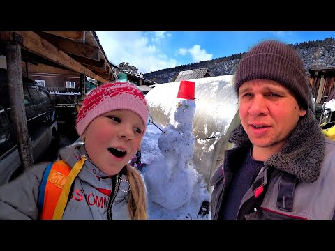 Видео: Зима дуркует, уже апрель, а ей все пофиг. Выпечка с Настей.   Новоселье у тещи