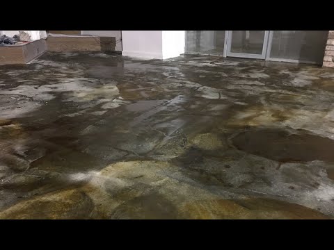 Видео: Подготовка стяжки под пол из микроцемента