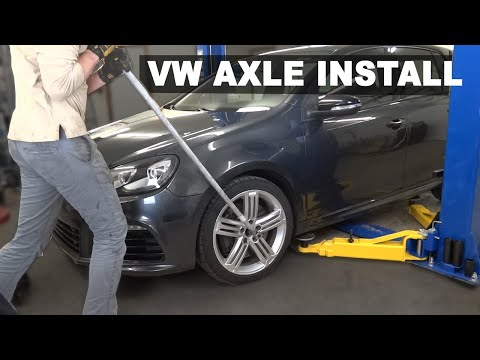Видео: Установка моста Volkswagen Golf R CV 2012 | MK6 / Передний левый