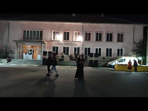 Видео: Бяла роза и китка песни Галя Гильова - @galkagalka79