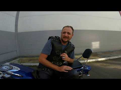 Видео: Байкер без ШЛЕМА, Yamaha XVS 1100 Drag Star (V-Star)