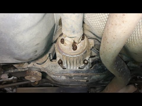 Видео: Toyota Venza. Замена сальников и масла в дифференциале.