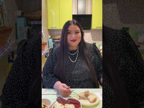 Видео: Мексиканка пробует ХОЛОДЕЦ! Реакция!
