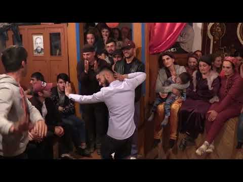 Видео: ЗАЖИГАТЕЛЬНЫЙ ТАНЕЦ НА ТАДЖИКСКОЙ СВАДЬБЕ, ТУЙИ ТОЧИКИ, TAJIK WEDDING 2020, tjk