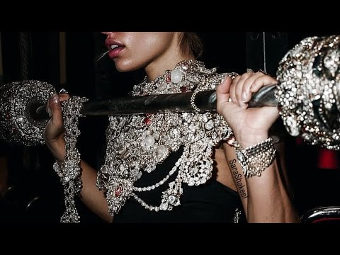 Видео: T 1. Power YOGA 🐯 Ковёр, гантель 2 кг одна, ремень для стретчинга, роллер для йоги 🩶