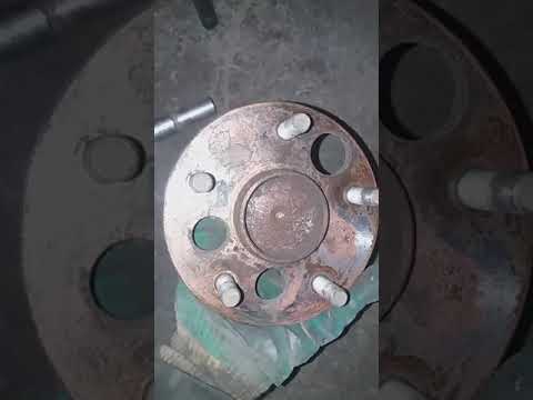 Видео: Замена датчика абс на toyota auris