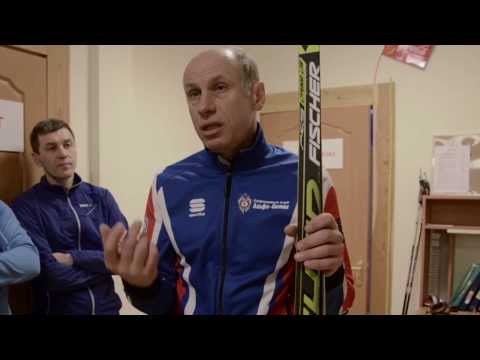 Видео: Беговые лыжи. Урок 1. Как подобрать лыжи и экипировку.