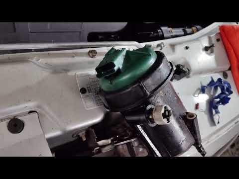 Видео: Fiat Doblo 1,3 дизель, топливный фильтр