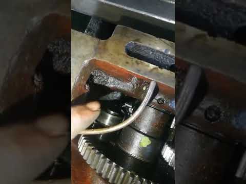 Видео: Смазочная система фартука 1м61