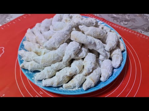 Видео: Сказочные рогалики с клубничным творогом/Oddiy va shirin: qulupnay tvorogli rogalikla