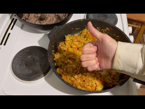 Видео: Вкусная тушёная капуста на сковороде