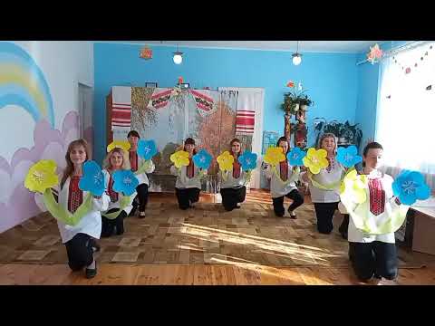 Видео: Танець" Диво квітка" виконують мами та діти групи "Парасолька"