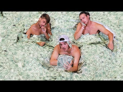 Видео: Последний в Бассейне с $20,000 Получит Их