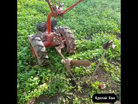 Видео: Вспашка в свал мотоблоком