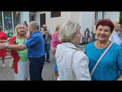 Видео: 9.09.23г..."Почему же ТЫ Замужем?"... звучит на танцполе в ГОМЕЛЕ...