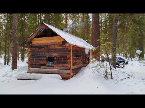 Видео: Забрались в Таёжную Глушь! Живём в Избе! Рыбалка на Хариуса. Раздача в Последний День!!!
