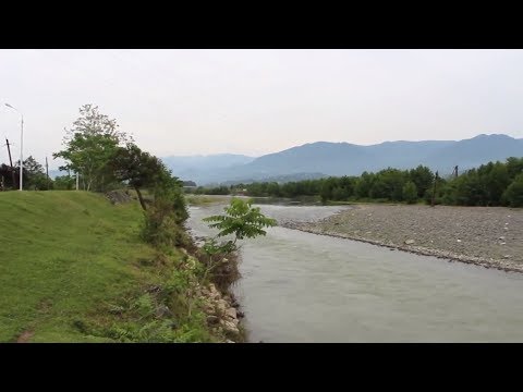Видео: 27 05 2015 вокруг железнодорожного вокзала Кобулети (Гелаури, ВИЛАР, река Кинтриши Аджария Грузия