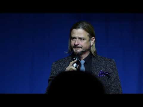 Видео: А. Патлис. Второе дыхание. 45 000 просмотров на фейсбуке.