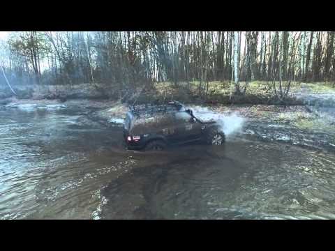 Видео: Оффроуд в Житомире, Лендкрузер 80 против Дефендер 90 на портальных мостах.