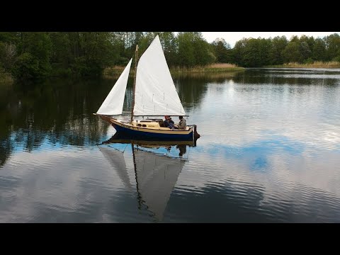 Видео: Путешествие по реке под парусами | Парусная яхта АРГОША
