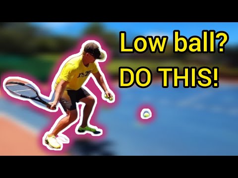 Видео: Как обращаться с низкими мячами в теннисе!