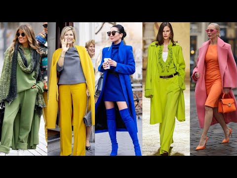 Видео: Натуральные женщины старше 50 60 70 лет / зимняя мода 2025