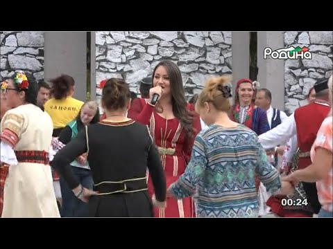 Видео: Теди Еротеева - На живо| Сандански пее, заиграва - Пирина разлюлява 2018 г.