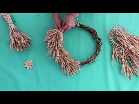 Видео: Флористический мастер-класс по изготовлению венка из колосьев "В КАЖДОМ ЗЕРНЫШКЕ ПШЕНИЦЫ"