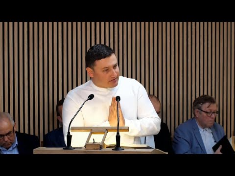 Видео: "НЫНЕ, КОГДА УСЛЫШИТЕ ГЛАС ЕГО, НЕ ОЖЕСТОЧИТЕ СЕРДЕЦ ВАШИХ..." | Лучиан Статник | Проповедь