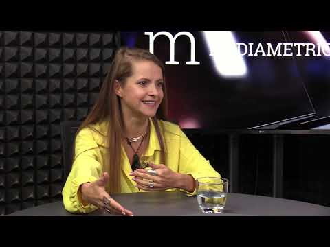 Видео: ЭКСПЕРТНОЕ МНЕНИЕ | Та, что дороже золота: певица ЛюSEA о музыке и о том, как стать звездой