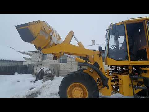 Видео: Фронтальный погрузчик Амкодор 342В