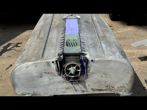 Видео: Сборка лодки Jet Jon Boat. Часть 2. Установка водометного насоса