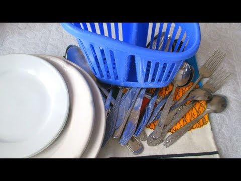Видео: ЧИСТИМ ложки вилки БЕЗ ХИМИИ! Быстро и эффективно! Как очистить столовые приборы