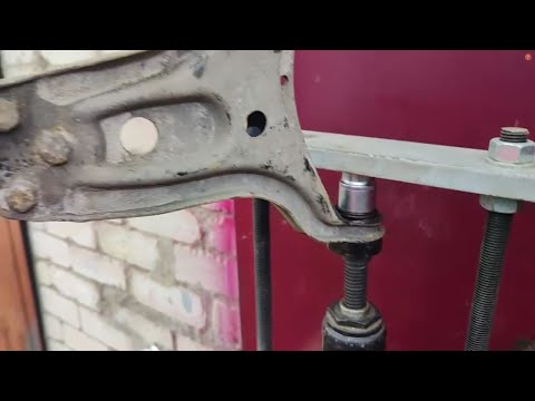 Видео: audi 80 b4 сайлентблоки рычагов