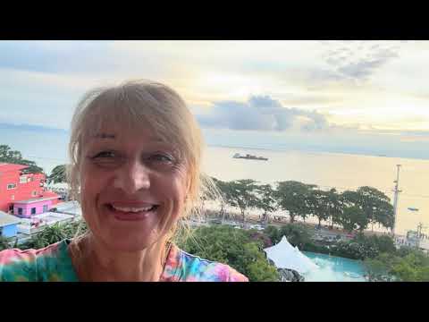 Видео: Прогулка по Паттайе. Купили детям сувениры.