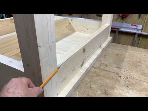 Видео: Лестница в загородный дом 4 часть