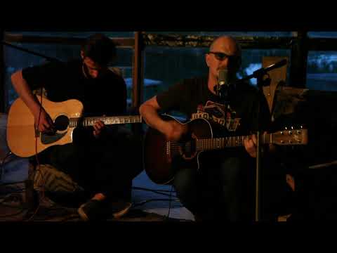 Видео: МАТЕ  - Туди (акустична версія) наживо в Демидівці